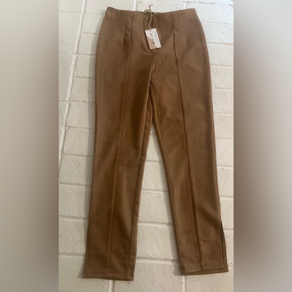 NWT side zip Suede pants